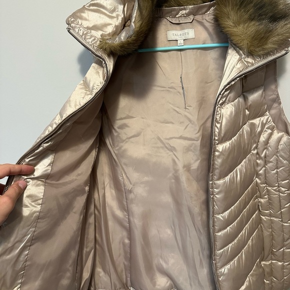 Talbots 'NWT' Metallic Down Puffer Vest With Detachable Faux Fur Collar Size L - Picture 11 of 13